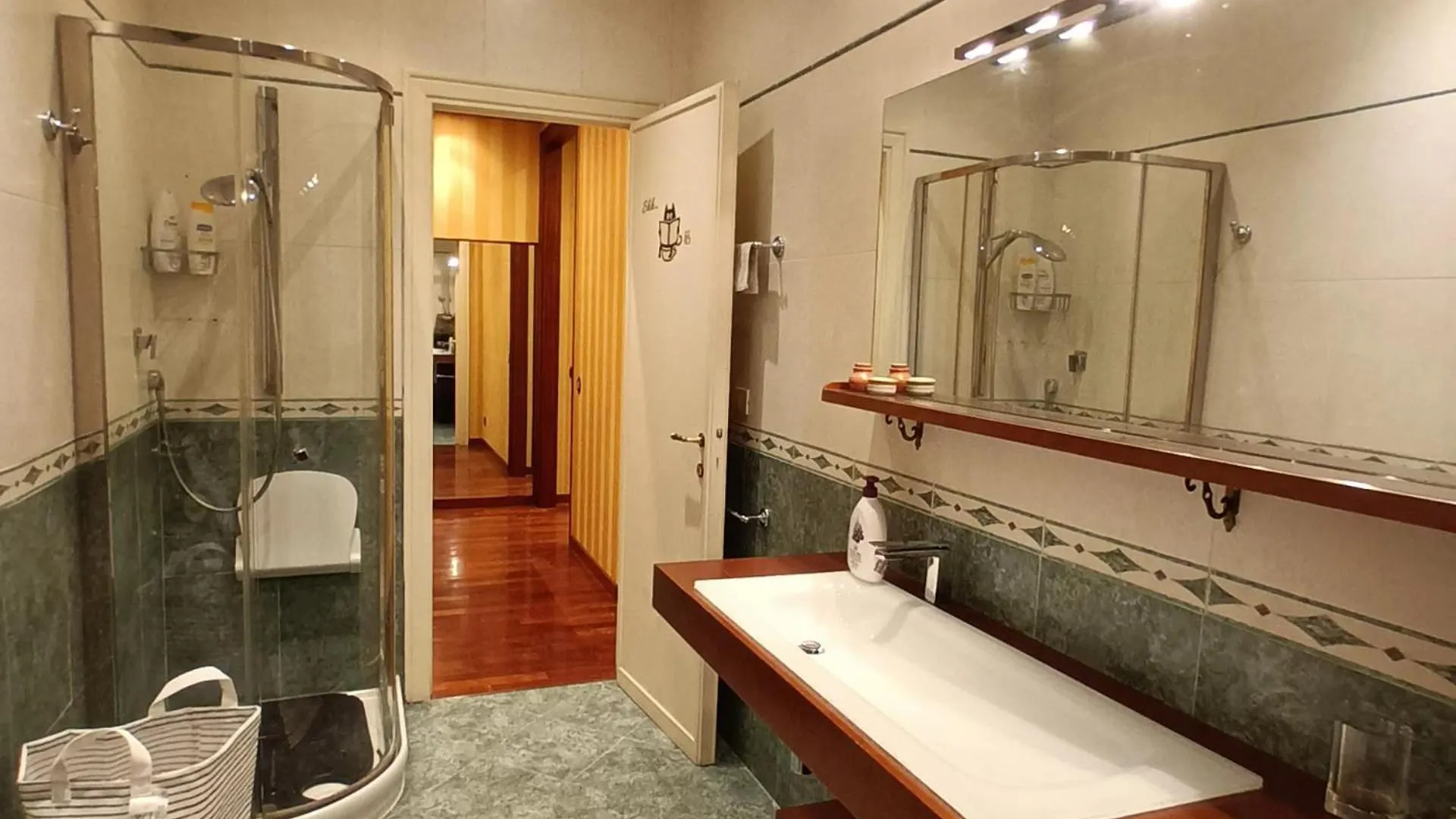 Vatican Giorgi Rome Apartment